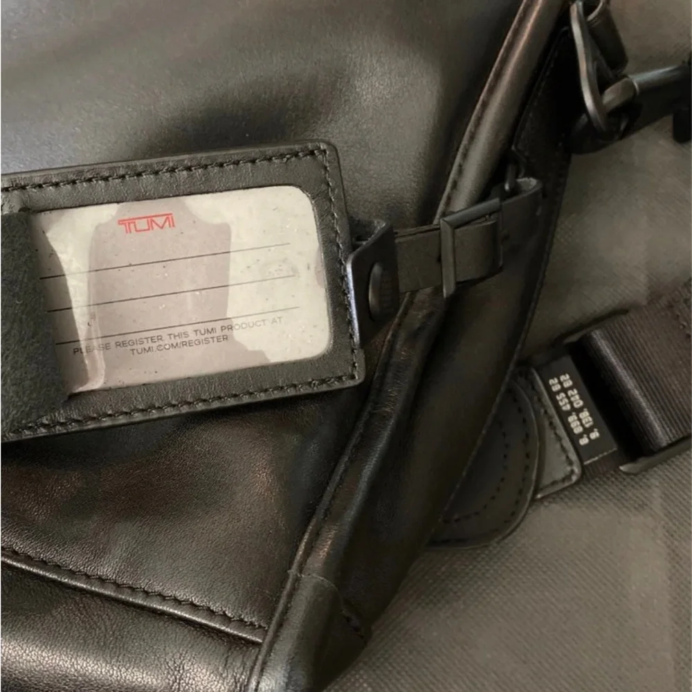 Tumi travel bag / briefcase